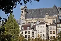 サン＝ジェルヴェの山 (丘, Monceau Saint-Gervais) にあるサン＝ジェルヴェ＝サン＝プロテ教会, サン＝ルイ島からの眺め