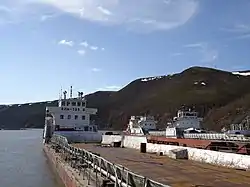 港