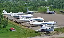 イリューシン80全4機が揃ったチカロフスキー空軍基地(2011年)