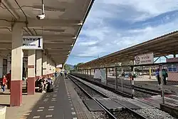 プラットホーム
