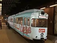 ジ・アウトレット広島におけるドルトムント電車のプロジェクションマッピング（広電電車風カープラッピング）