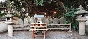 七盛塚（山口県下関市赤間神宮）