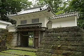 復元された綱御門
