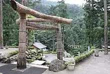 不二阿祖山太神宮の三柱鳥居