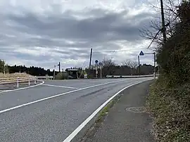 県道128号沿い