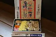 八ヶ岳高原の鶏めし