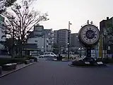 駅前風景（2005年）