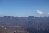 乾徳山から眺めた奥秩父山塊(和名倉山から将監峠)