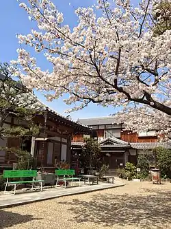 法華寺本堂外観