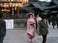たそがれ時の八坂神社(照明が点される頃 2007年)