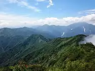 兎岳・中ノ岳への縦走路
