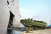 右舷側のサイドランプ