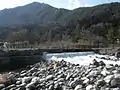八景山橋を、右岸下流から見た近景