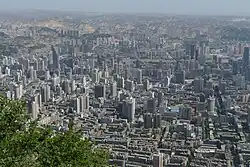 蘭山公園から望む蘭州市街