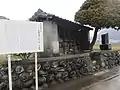 加藤景廉公一族の墓説明板（子孫に「遠山の金さん」こと遠山左衛門尉景元の記述あり）