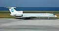 ウラジオストク航空（旧塗装）のTu-154M