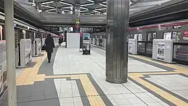 千里中央駅ホーム