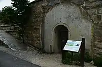 6. 芸予要塞北部砲台跡（東側）。毒ガスを貯蔵していた。1996年に土壌のヒ素汚染が発覚し、1999年に洗浄処理が行われた、現在入ることができる。