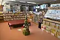 図書室内部