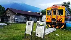 旧倉庫傍に展示されたDR3151車両