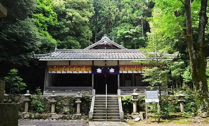 神前石灯籠(一部)