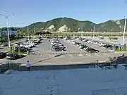図們北駅2F入り口を背後に正面を見る