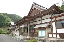 圓成寺の前景