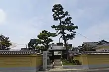 旧岩槻街道沿いにある十條山地福寺