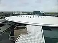 地面交通センターと奥のリージェンシー