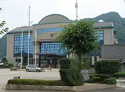 坂祝町役場(2005年7月)