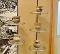 出土小型丸底壺城之越学習館展示。