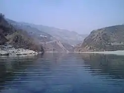 県内を流れる官渡河