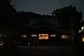 夜の師岡熊野神社本殿