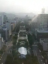 大通公園(北海道札幌市・2016年にさっぽろテレビ塔から撮影)