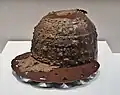 女塚古墳 眉庇付冑大阪府豊中市。東京国立博物館展示。