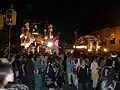 姥神大神宮前に集合する先導山車（2017年・政宗山）と松寳丸