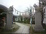 阿吽の像（入口）