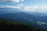 宝満山からの英彦山(左最奥)と古処山(左奥)