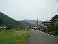宮ノ入集落からの官ノ倉山