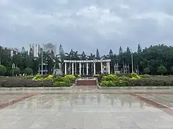 富州広場