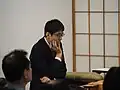 将棋で対局中の広瀬章人と脇息