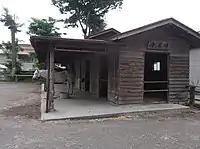 神馬を飼育している神馬舎（冨士山下宮小室浅間神社）