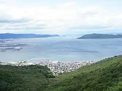 逆さ富士を望む