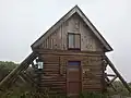 白神岳避難小屋