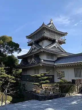 岩崎城 模擬天守