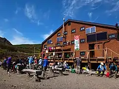 八合目避難小屋