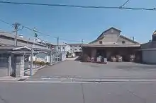 旧シード本社工場と倉庫(大阪市、2015年)