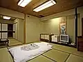 和室の左側床脇に、2枚引き違い戸の地袋が造りつけられている。(広島グランドインテリジェントホテル/広島県広島市)