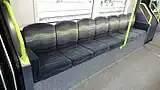 5200形5201号の座席。
