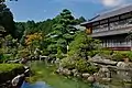本院-岩井山庭園-客殿と南庭